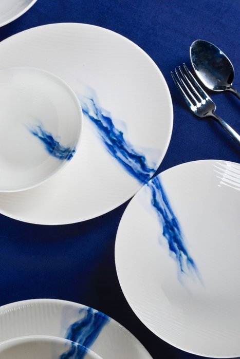 Hermia Toros Juego de Cena de Porcelana 18 Piezas Blanco y Azul